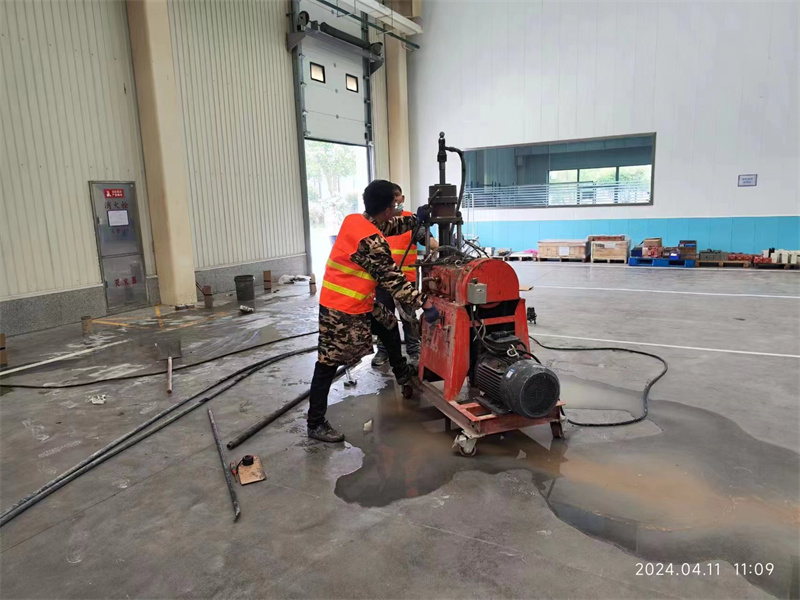 积玉口镇厂房地面下沉塌陷注浆加固施工